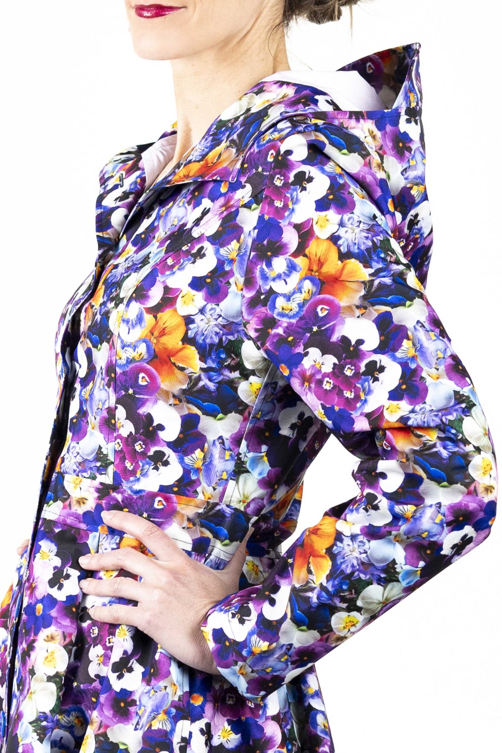 Amores Perfeitos Raincoat - Imagen 8